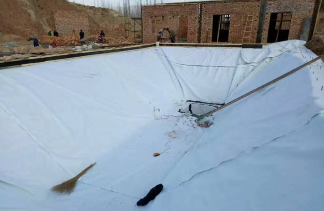 复合土工膜怎么施工，需要注意些什么？